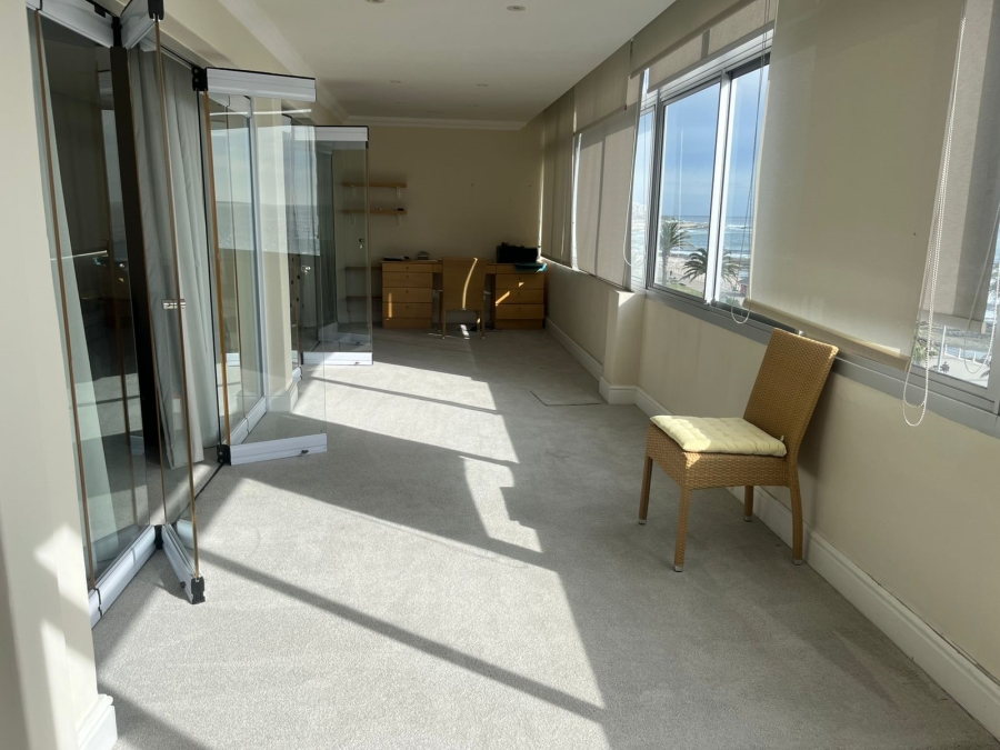 To Let 2 Bedroom Property for Rent in Sea Point Western Cape